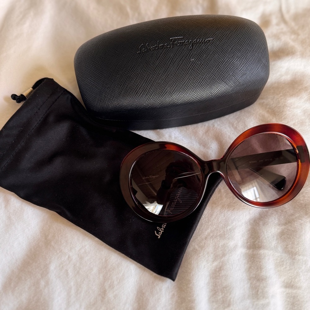 Salvatore Ferragamo Tortoiseshell Round Sunglasses with Gradient Lenses
